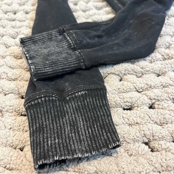 Woman's Black Retro Joggers Size Small - Picture 2 of 5